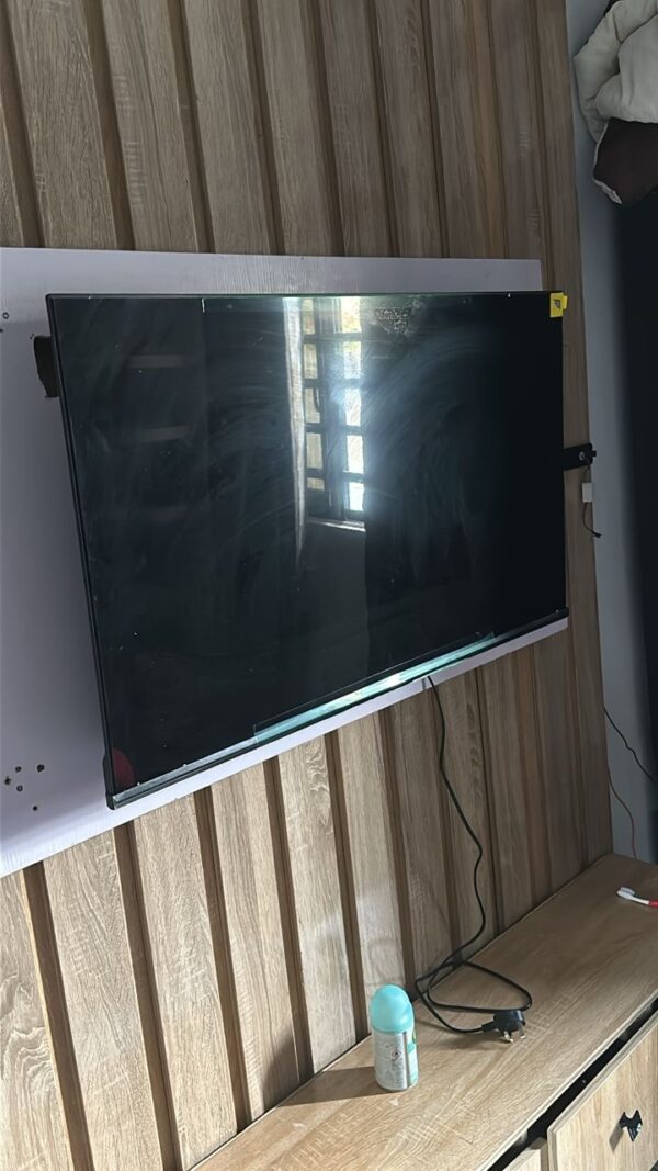 43 inches Hisense